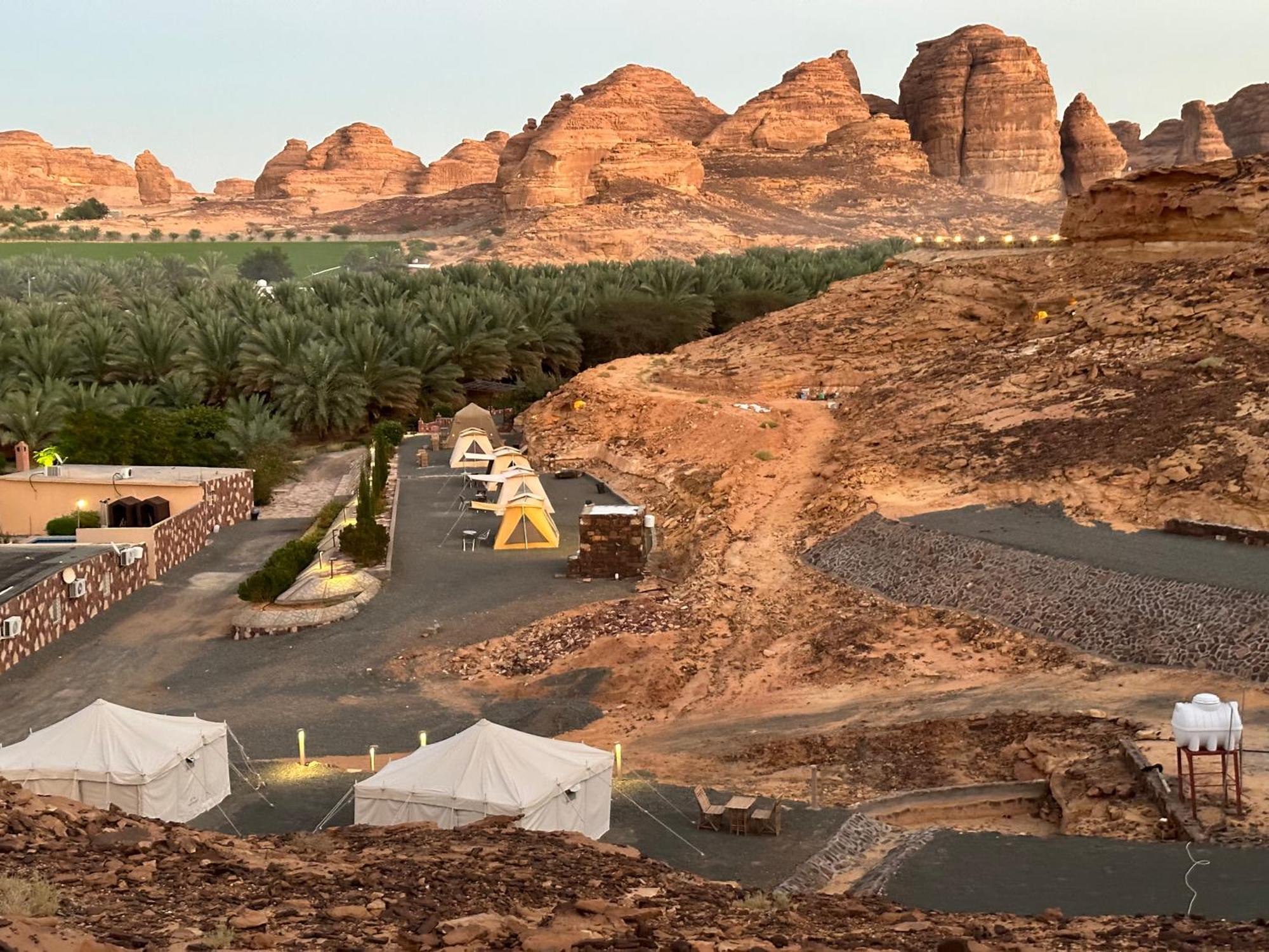 Rural tents Naseem الخيمةالريفيةAlouzaib العلا المظهر الخارجي الصورة