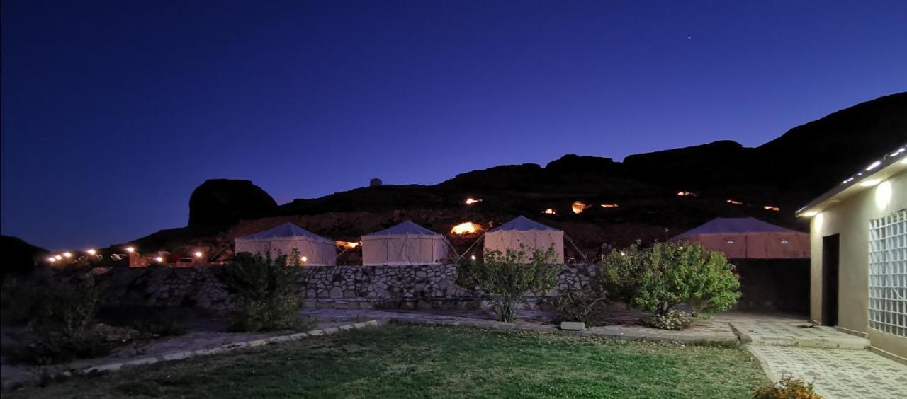 Rural tents Naseem الخيمةالريفيةAlouzaib العلا المظهر الخارجي الصورة